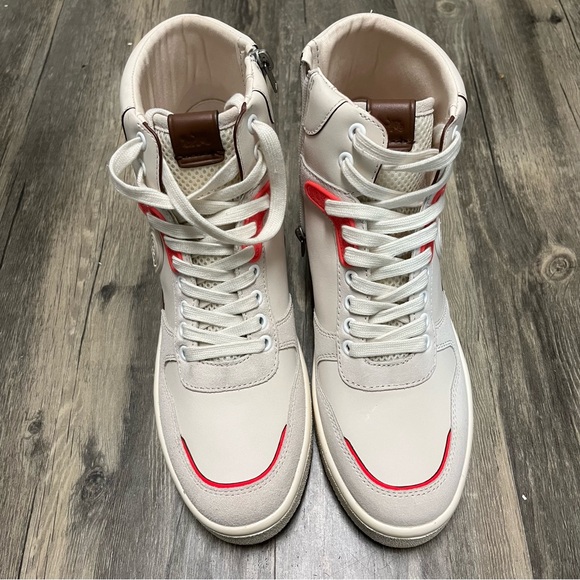 Women’s Coach C220 HIGH TOP SNEAKER size 9B - Picture 1 of 12